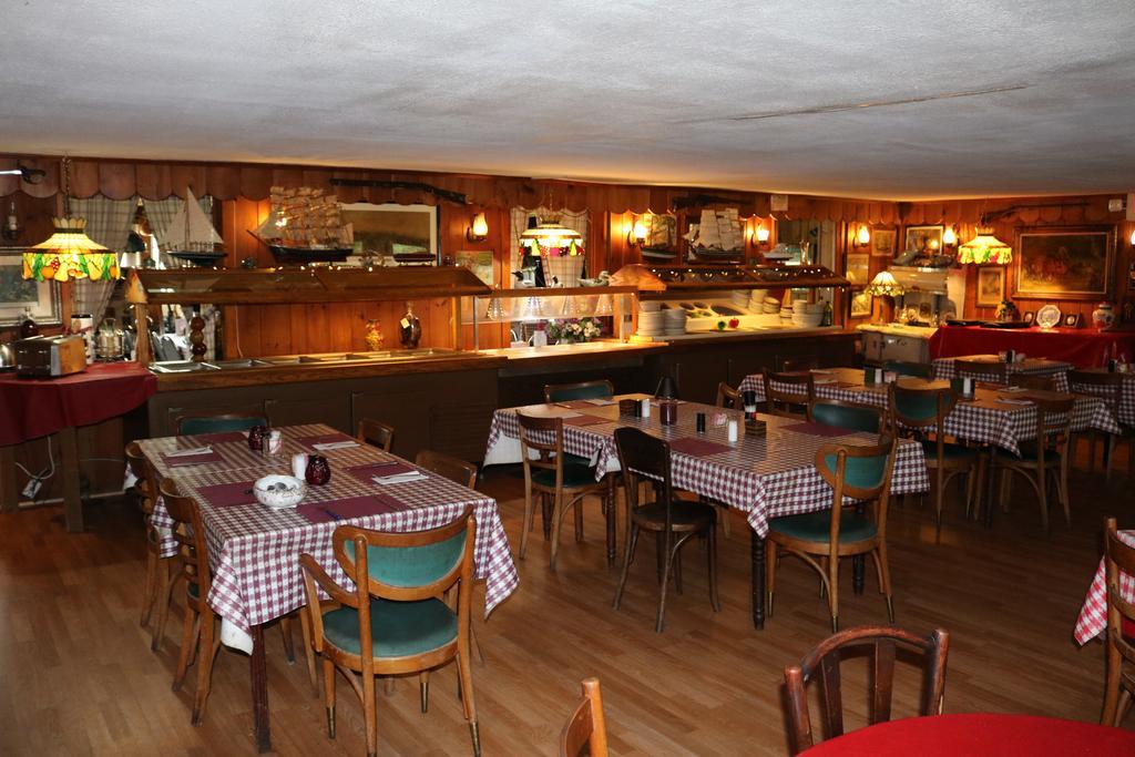 Colonial Inn Pine Hill Ngoại thất bức ảnh
